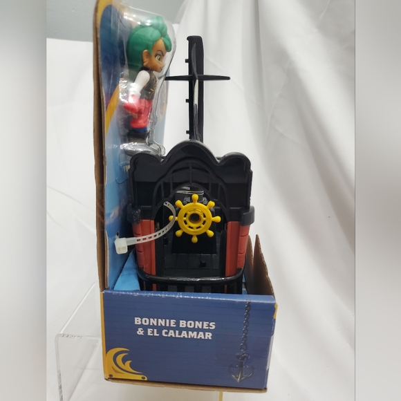 Santiago of The Seas- Bonnie & El Calamar Ship - Picture 3 of 7